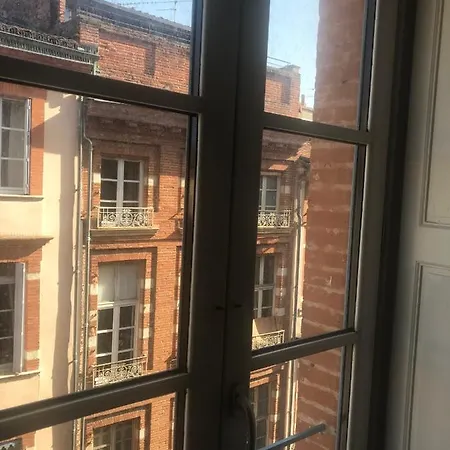 Les Carmes Апартаменты